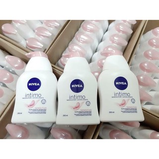 Dung dịch vệ sinh phụ nữ Nivea Intimo Waschlotion Sensitive