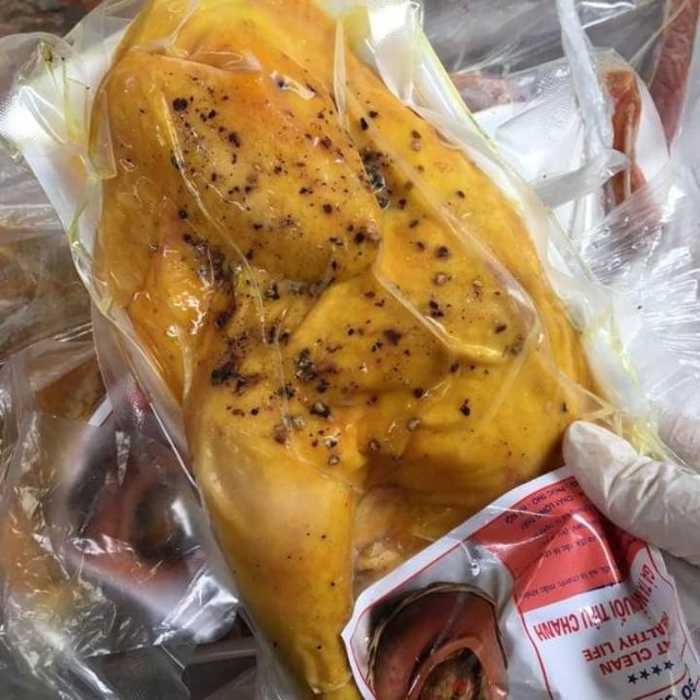 Gà ủ muối tiêu chanh