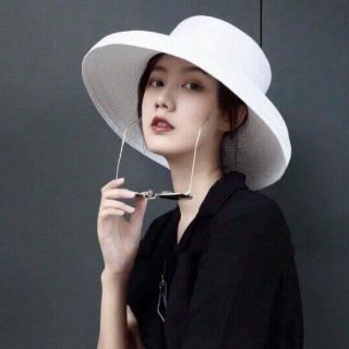 Mũ cói lồng đèn