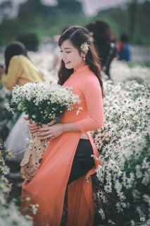 Áo dài nữ sinh viên 4 tà