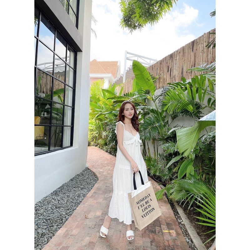 Đầm maxi trắng phối ren bèo tiểu thư có đệm ngực siêu xinh, Váy dài đi biển dáng xoè nhẹ chất thô đẹp | BigBuy360 - bigbuy360.vn