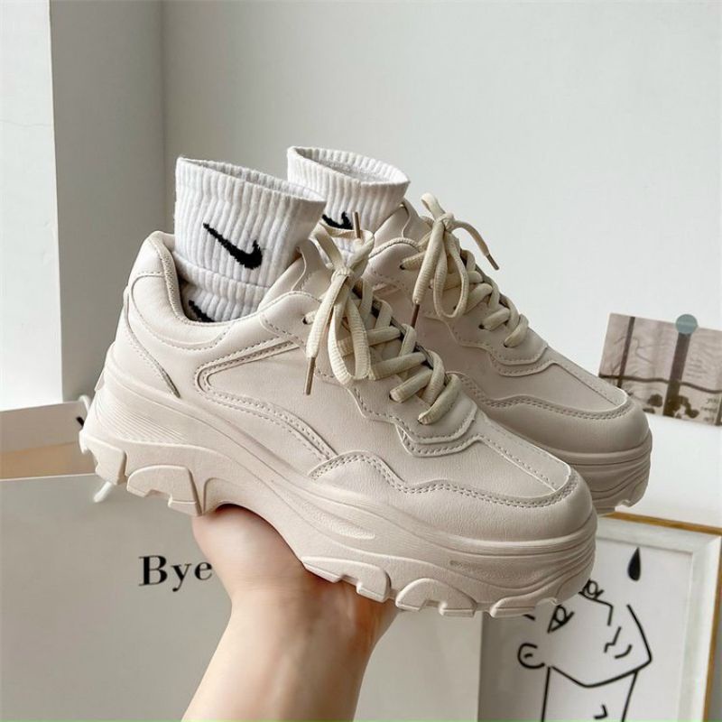 GIÀY THỂ THAO NỮ MÀU TRẮNG ĐỘN ĐẾ 3 PHÂN CỰC DẸP