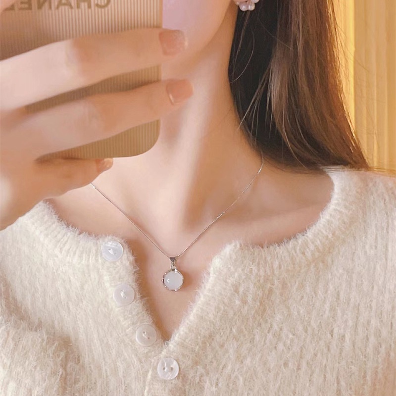 Dây Chuyền Mặt Tròn Trong Suốt Ánh Sáng Trắng Phong Cách Hàn Quốc Sang Trọng