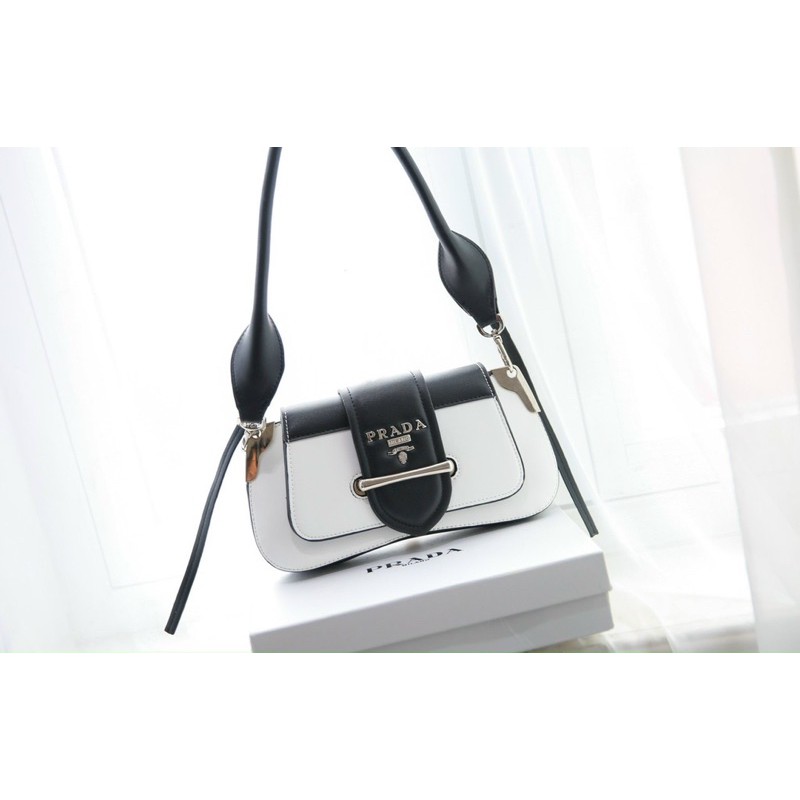 Túi Prada trắng pha đen hai quai size 26 hot hit fullbox đẹp nha