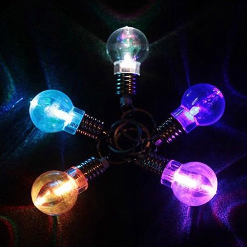 Móc khóa đèn LED đổi màu độc đáo | BigBuy360 - bigbuy360.vn