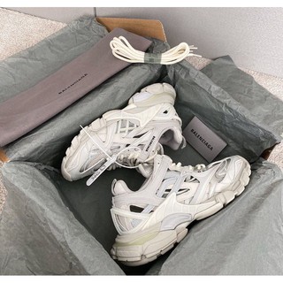 (Supper) Giày Balenciaga Track 2.0 Fullbox Phụ kiện đầy đủ