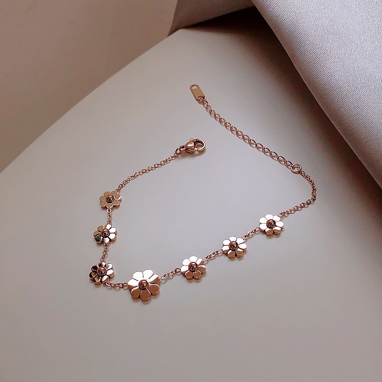 Vòng Tay Thép Titan Mặt Hoa Cúc Nhỏ Đơn Giản Cho Nữ | BigBuy360 - bigbuy360.vn