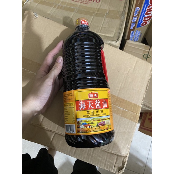 Hắc xì dầu hương nấm hải thiên 1,75l