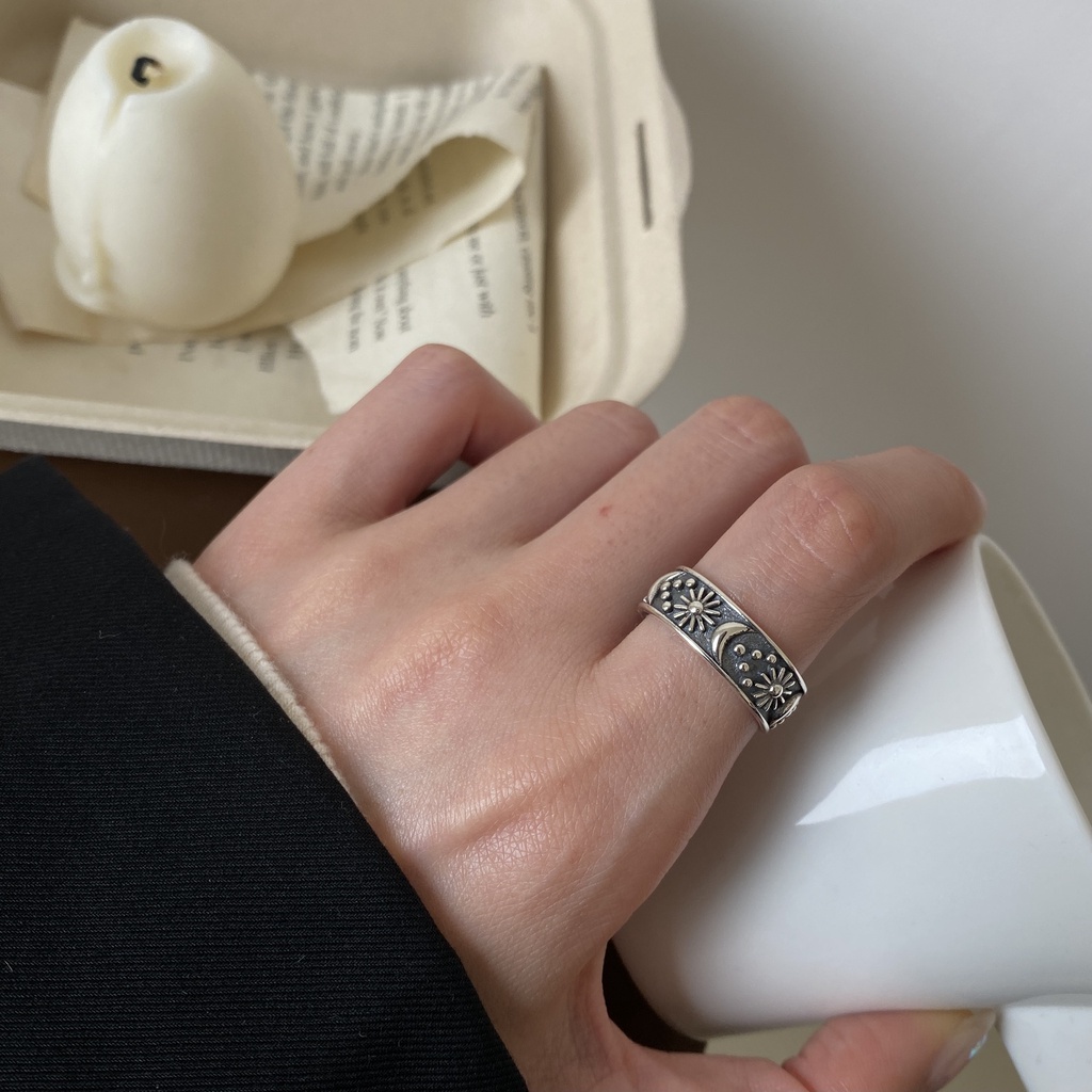 Nhẫn nam nữ tròn Loki Accessories màu bạc thời trang chất Titan đẹp đơn giản không gỉ - Nhẫn Sun &amp; Moon