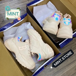 (Video cận cảnh) Giày Sneaker kem gót hologram