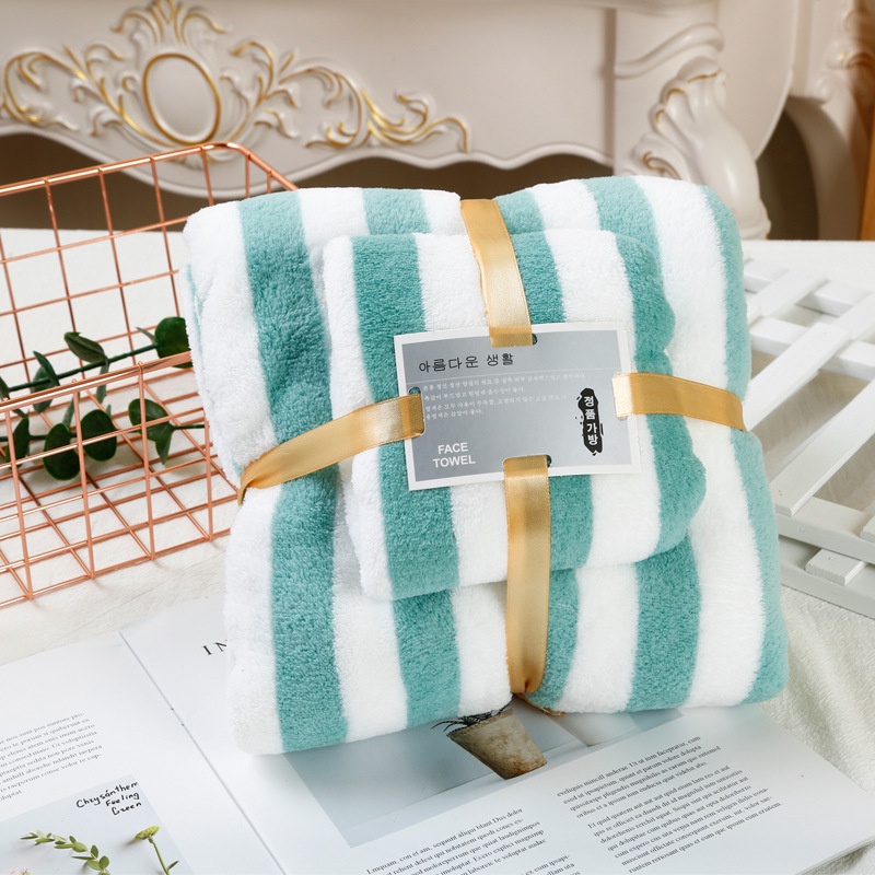 Bộ 2 khăn tắm khổ lớn Kosko vải microfiber kích thước 70x140 và 35x75cm, siêu thấm hút, không rụng lông, không phải màu