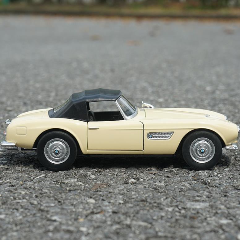 Mô hình xe BMW 507 Soft-Top 1:24 Welly