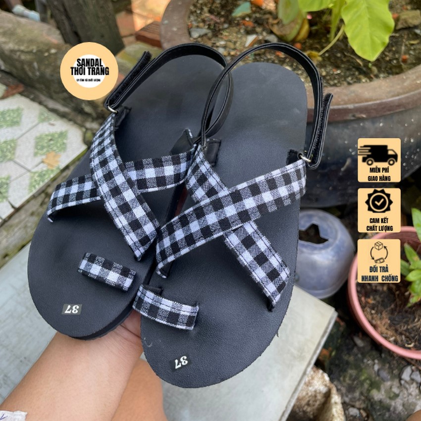 Dép quai hậu nữ nam, SANDALTHOITRANG Dép sandal nữ xỏ ngón A24 Đế đen full size 30-44