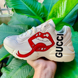 Giày thể thao đế độn Chunky môi lưỡi