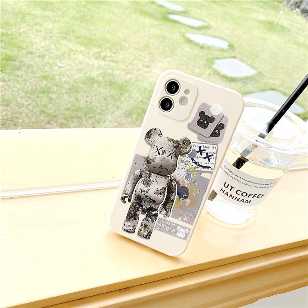 Ốp lưng iphone Gấu B�e@rbrick cạnh vuông 6/6plus/6s/6splus/7/7plus/8/8plus/x/xr/xs/11/12/pro/max/plus/promax e107