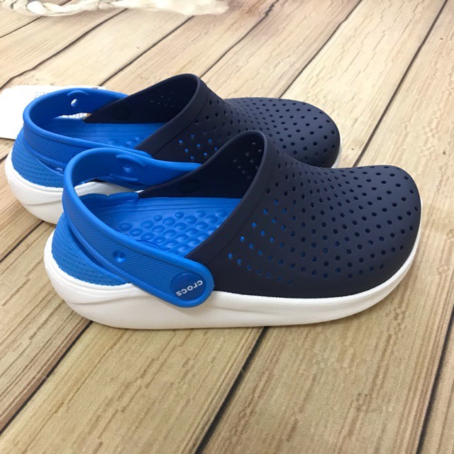 Dép cross literide cho bé trai và bé gái  black color đế trắng lót đỏ quai ngang hàng  xuất đi full b