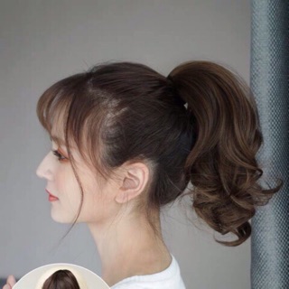Ngoạm tóc giả xoăn ngắn nâu vàng