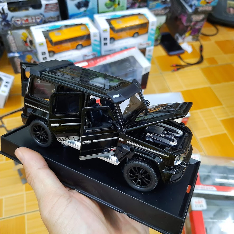 Xe mô hình trưng bày ô tô Mercedes Brabus G700 bằng kim loại có đèn và âm thanh đồ chơi trẻ em