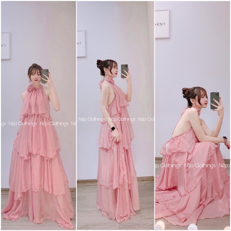 Váy maxi cổ yếm tầng kèm hoa