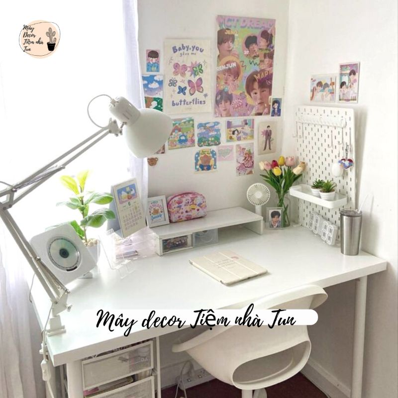 Đèn bàn làm việc IKEA Tertial được thiết kế hoàn toàn bằng kim loại, kẹp bàn tiện lợi