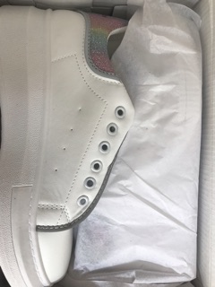MCQUEEN NỮ PHẢN QUANG ( FULL BOX- ẢNH THẬT )