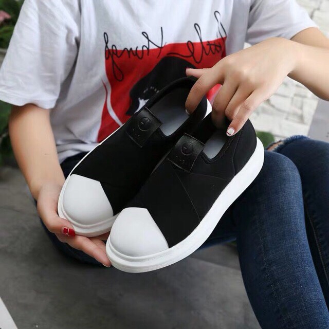 Giày slip on dáng cơ bản chất vải mềm nâng đế 3p êm chân mã 835