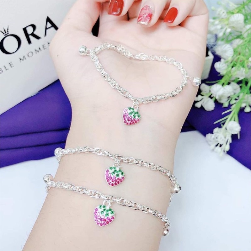 Lắc tay cho bé THJ - Dạng xoắn mix mặt dâu tây đáng yêu