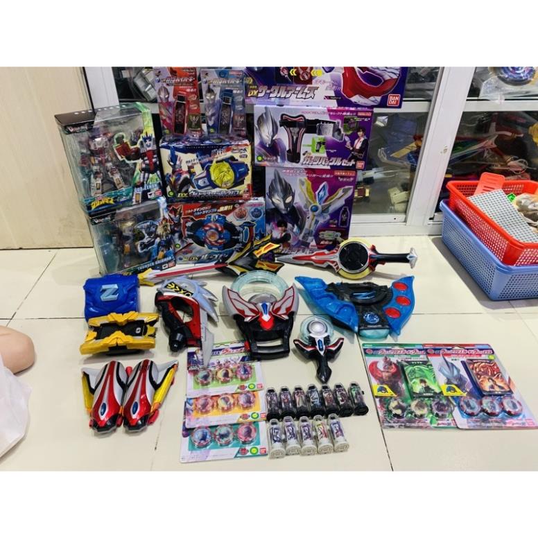 Đồ chơi siêu nhân biến hình của siêu nhân Ultraman