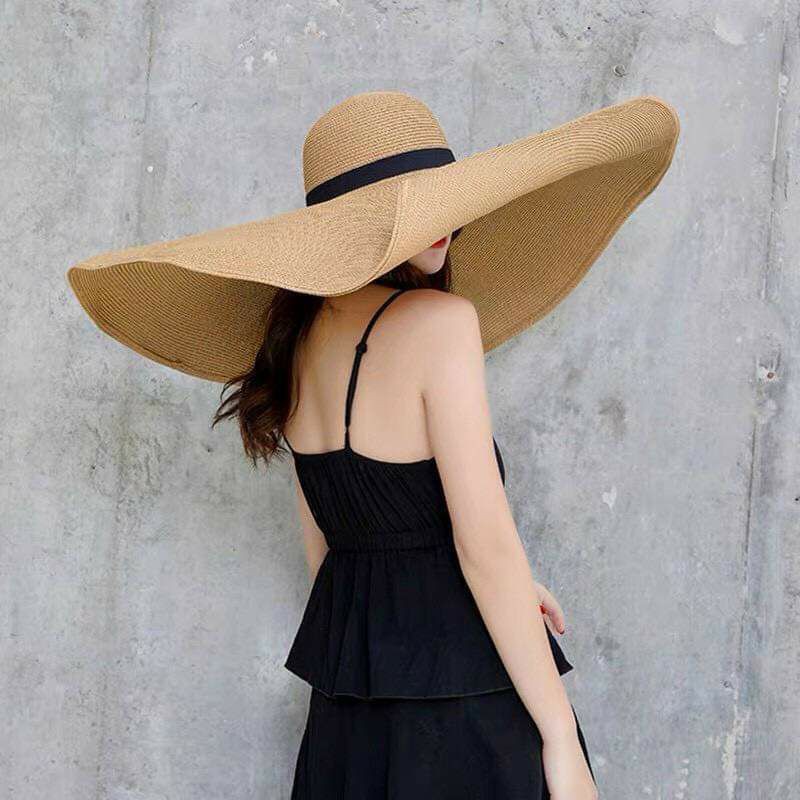 Mũ cói đi biển vành siêu rộng đai đen siêu sang chảnh