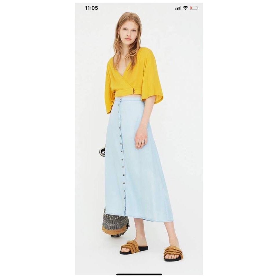VÁY denim PuII & Bear DÀI NÚT XÀ CỪ