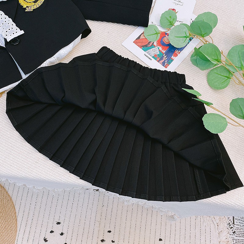 Bộ đồ vest đồng phục cho bé gái.