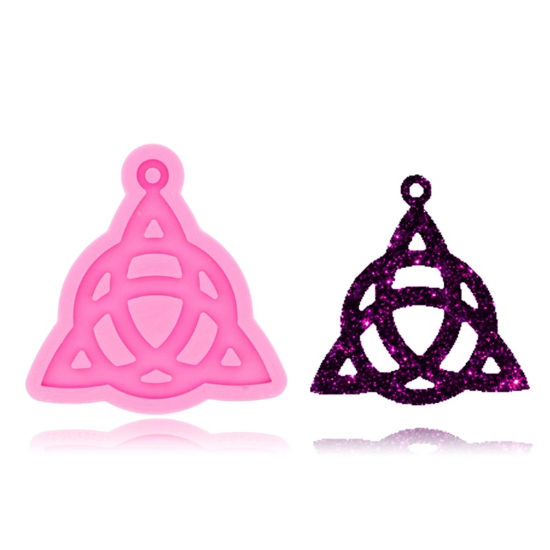 Khuôn Silicone Hình Tam Giác Làm Móc Khóa Thủ Công