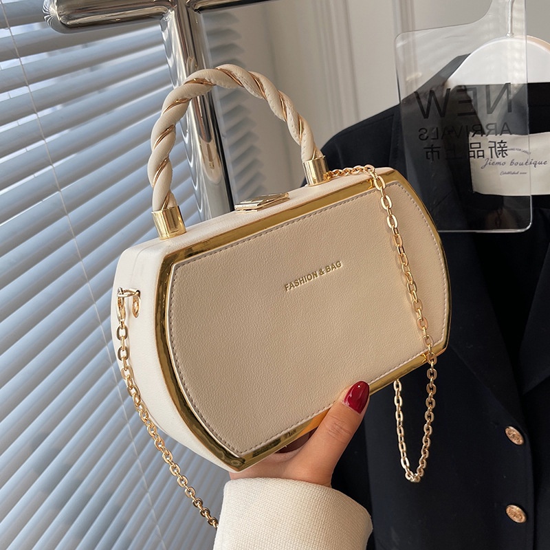 Túi đeo vai IELGY phong cách retro có dây xích cho nữ