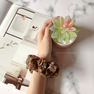 Dây buộc tóc Scrunchies hoa nhí vintage