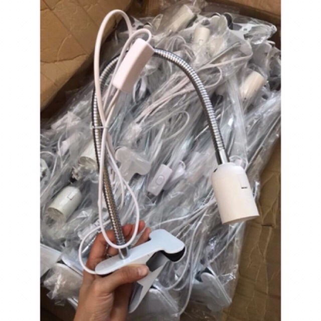 Đèn Led kẹp bàn đa năng dễ thay thế uốn dẻo