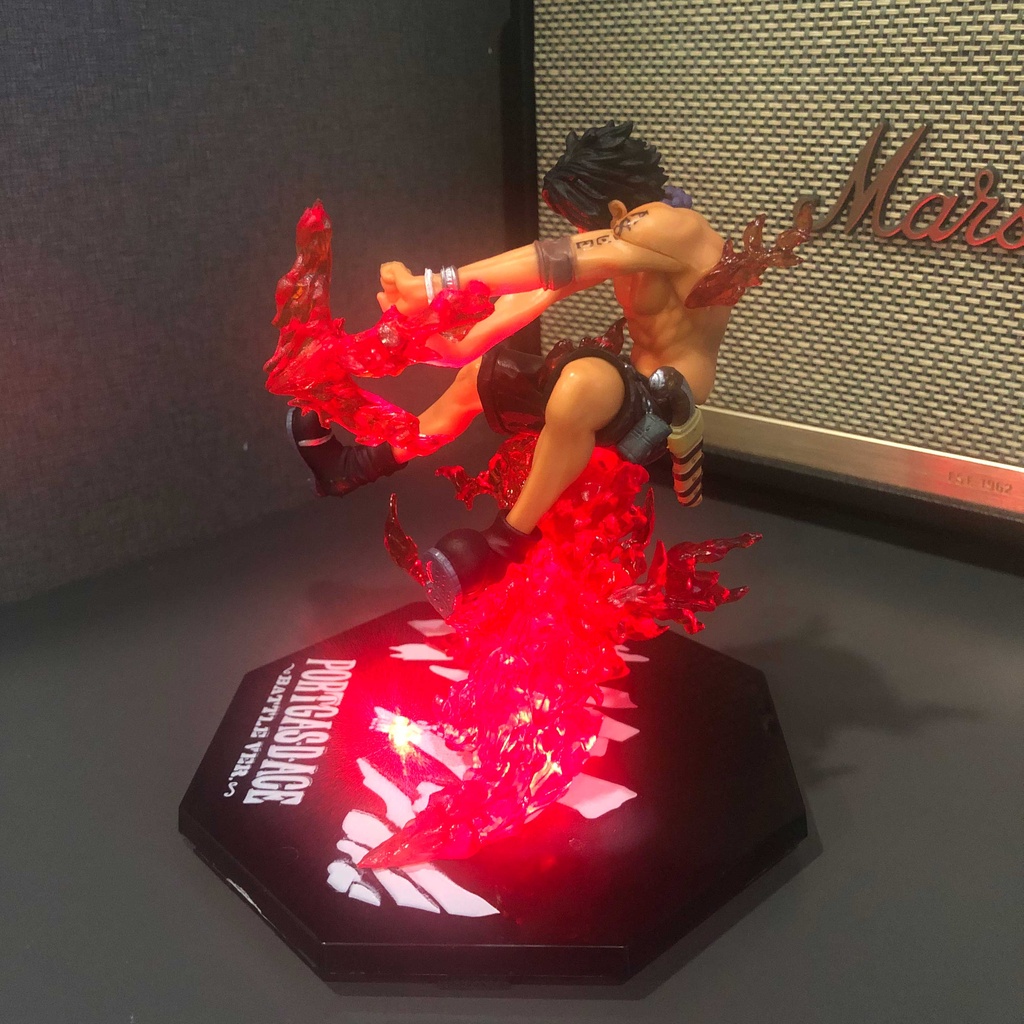 Figure / Mô hình Ace Chiến Đấu 15 cm có LED