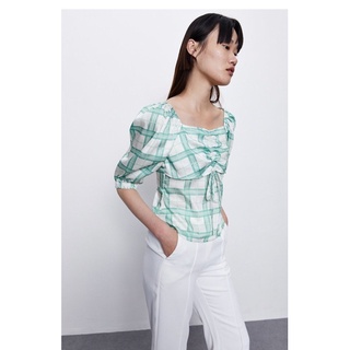 Áo lụa kẻ xanh Urban Revivo