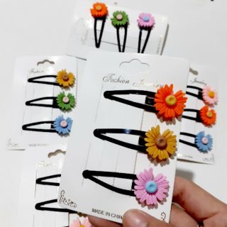 Kẹp tách hoa cúc nhiều màu
