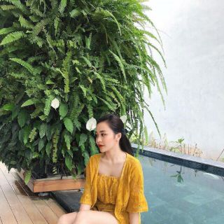 jump nữ hai mẫu