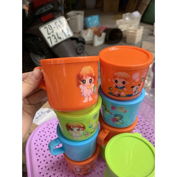 Combo 2 cốc nhựa có nắp đậy hình dễ thương cho em bé- 6030