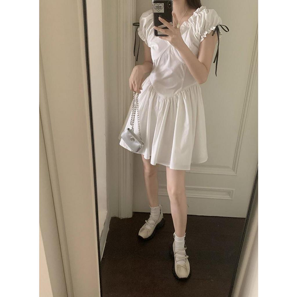 Đầm Tay Phồng Cổ Chữ V Lưng Cao Phong Cách Thời Trang Pháp Kiểu Mới 64209