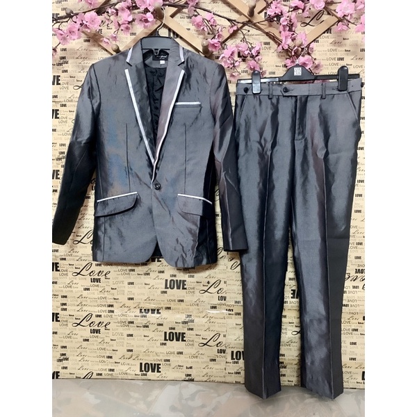THANH LÝ BỘ VEST CHÚ RỂ MỚI 98%
