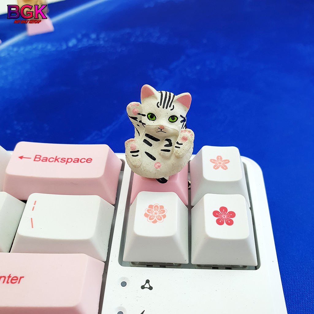 Keycap lẻ hình Mèo Con Nằm Ngửa Liếm Bi cực kỳ dễ thương ( keycap Artisan )