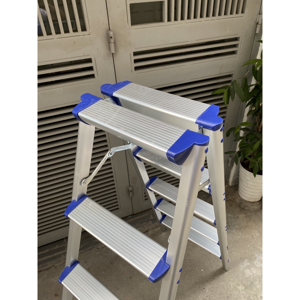 Thang Nhôm Gấp Chữ A NiNDA R05B loại 5 bậc cao 1,26m, chất liệu nhôm cao cấp siêu nhẹ