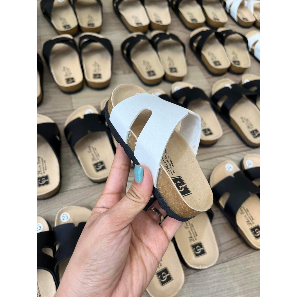 Dep HM cho bé. Đủ size 23 đến 36.