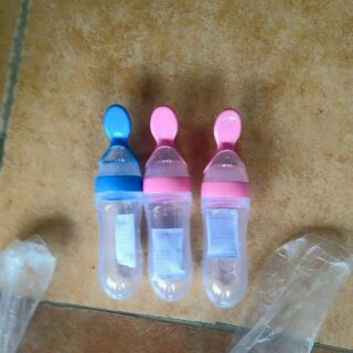 Bình thìa ăn dặm silicone