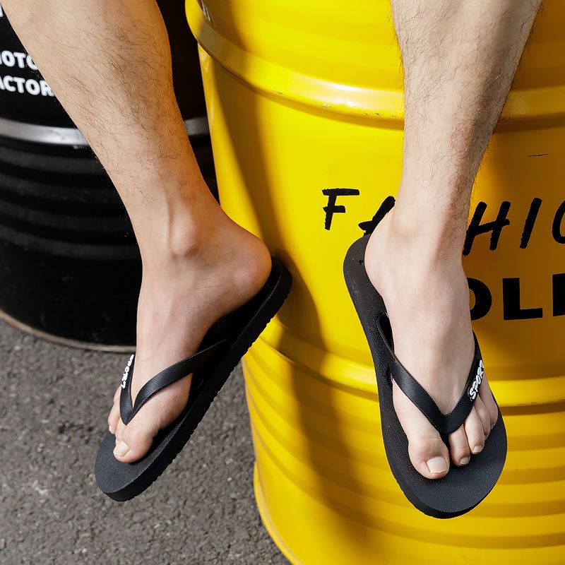 Dép Sandal Xỏ Ngón Chống Trượt In Chữ Thời Trang Dành Cho Nam