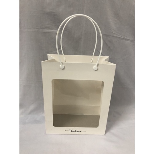 Túi giấy trắng mặt kiếng có quai xách có 3 kích thước/túi