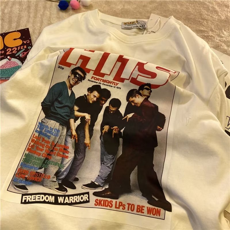 Áo Thun Ngắn Tay Cổ Tròn Dáng Rộng In Hình Phong Cách Retro Mỹ Giản Dị Dành Cho Nữ Và Nam