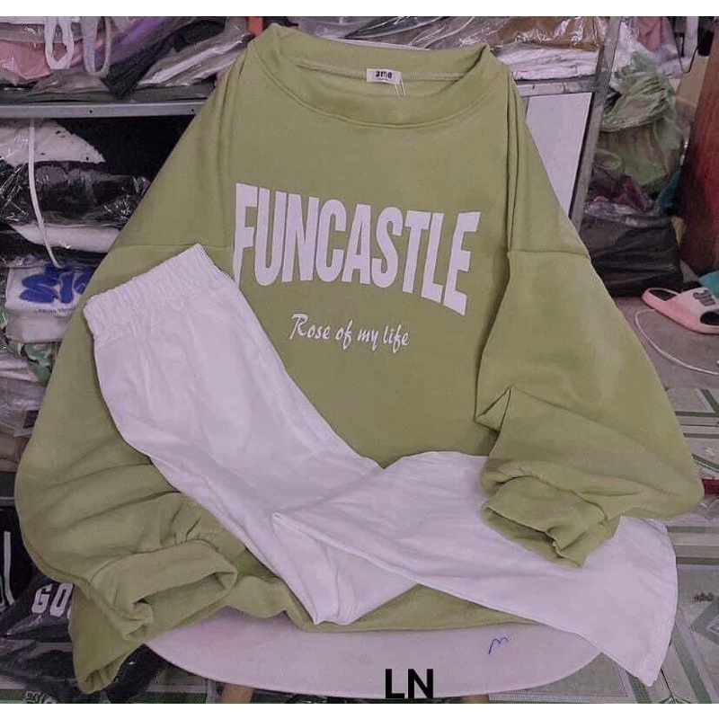 sét áo fun + Quần kaki trắng